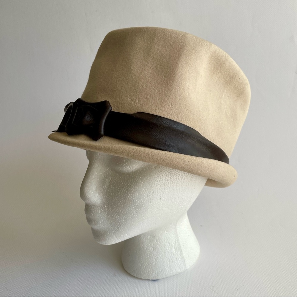Vintage KUTZ NANNETTE CHAPEAU Wool Felt Cloche Women's Hat — Cream & Brown